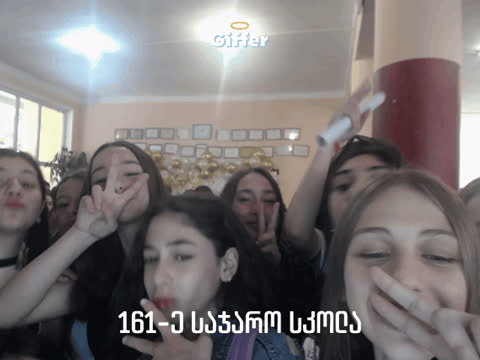 1824085