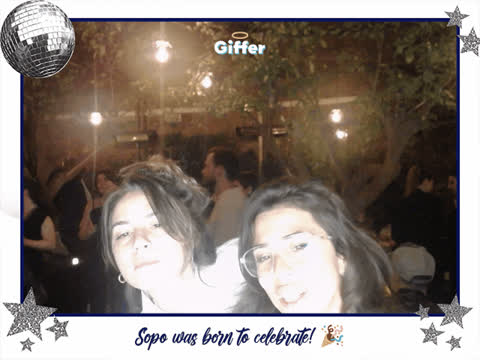 1884400