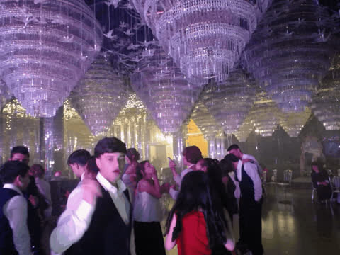 1890426