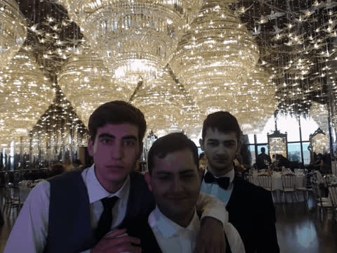 1889923