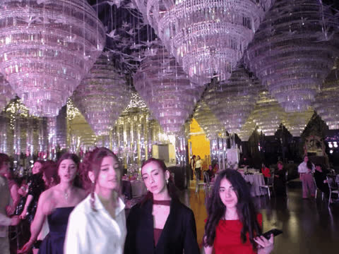 1890310