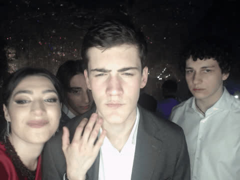 1891128