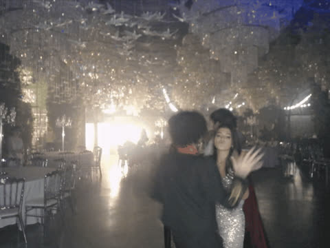 1891203