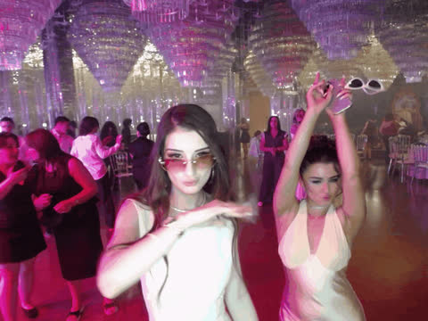 1893496