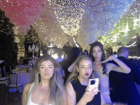 1893683