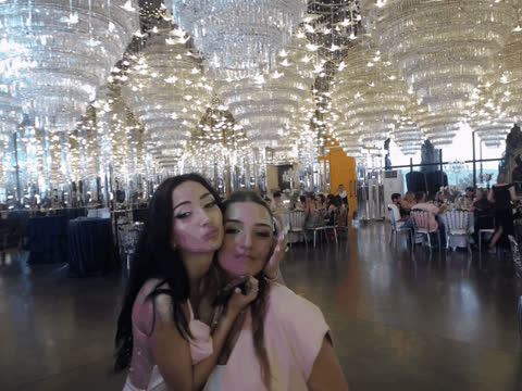 1900121