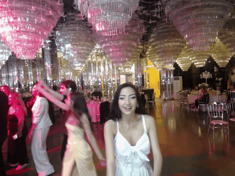 1900271
