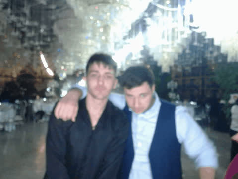 1900399