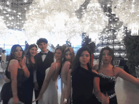 1900513