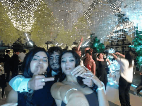 1900659