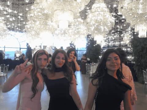 1900508