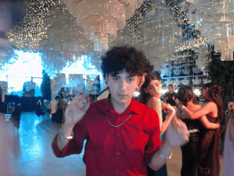 1900534