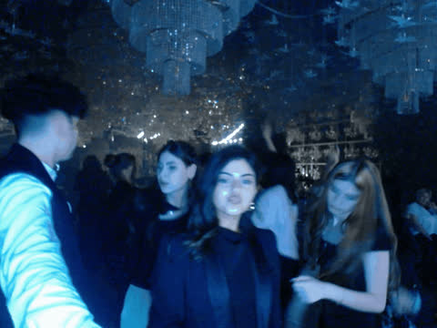 1900722