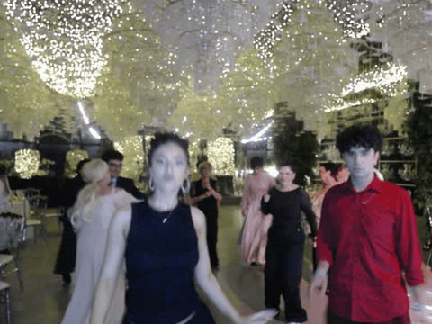 1900673