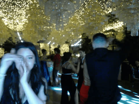 1900640