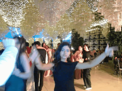 1900607
