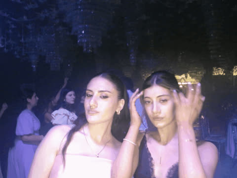 1902678