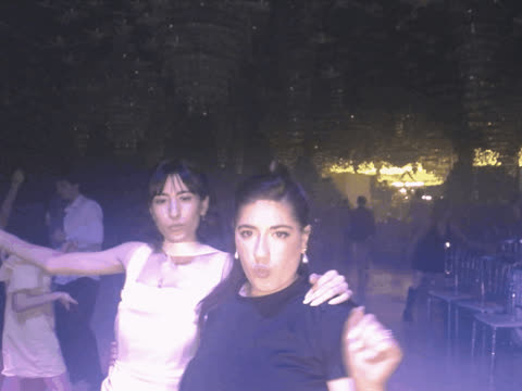 1902568