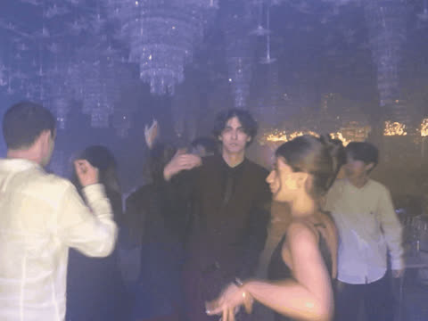1902628