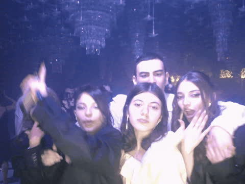 1902670