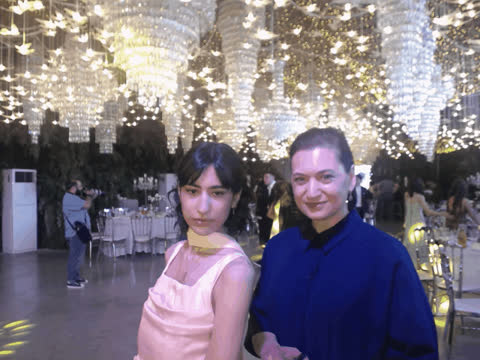 1902271