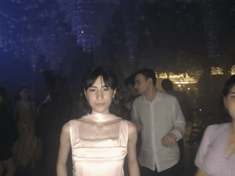 1902637