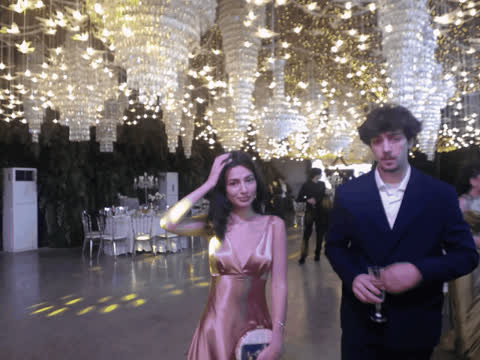 1902225
