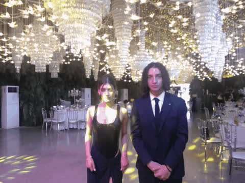 1902295