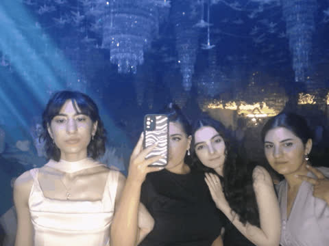 1902505