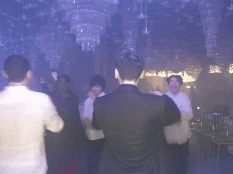 1902624