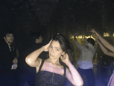 1902544