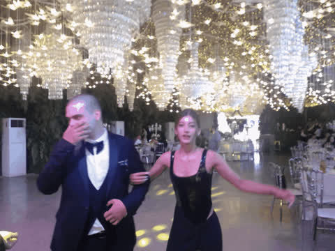 1902292