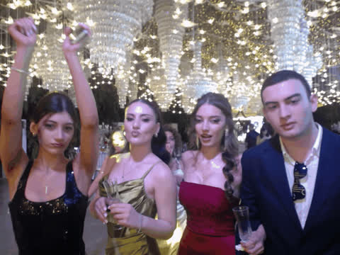 1902249