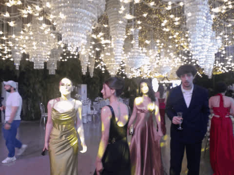 1902223
