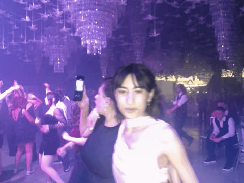 1902510