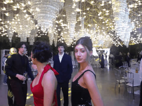 1902205