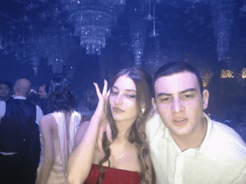 1902616