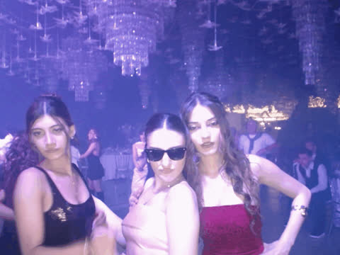 1902513