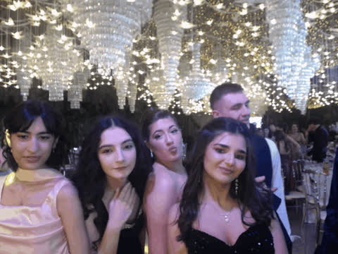 1902261