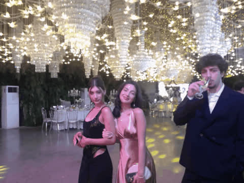 1902226