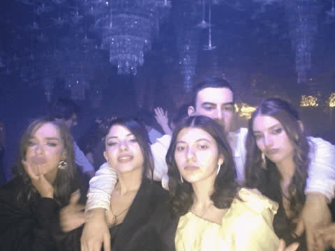 1902671