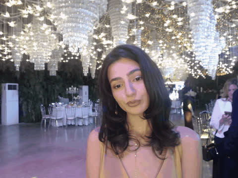 1902229