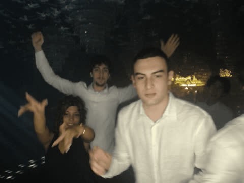 1902580