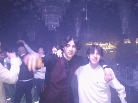 1902625