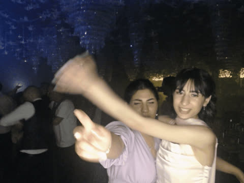 1902615