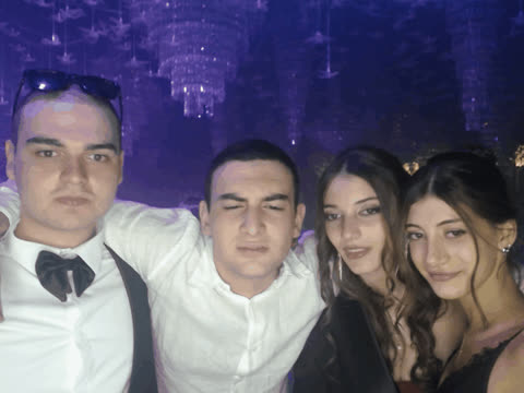1902715