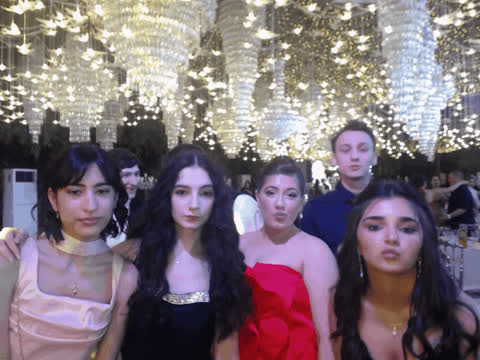 1902263