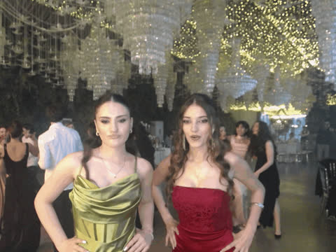 1902369