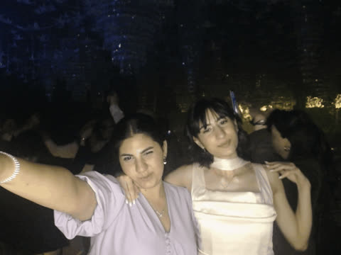 1902609