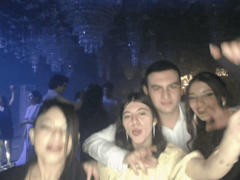 1902667